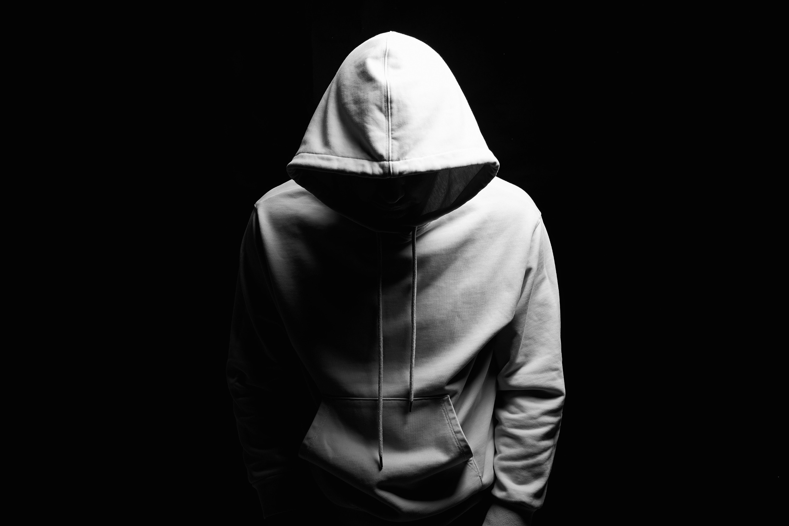 Atti osceni in condominio: nessun reato. L’androne di un pala...