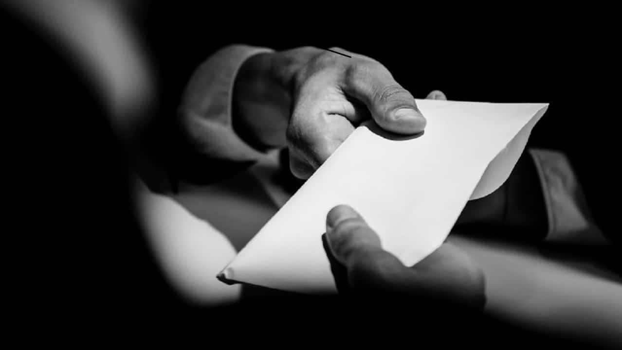 Reati contro la pubblica amministrazione - Delitti - Dei pubb...