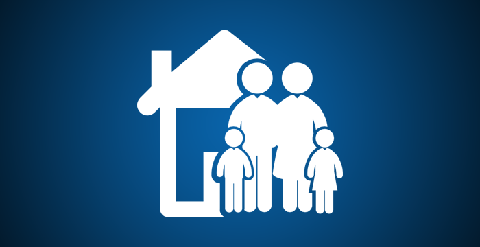 Casa familiare è solo l’immobile effettivamente abitato stabilmente da genitori e figli per un congruo periodo; altri immobili saltuari restano esclusi. L’assegnazione è ammessa solo in funzione dell’interesse dei figli conviventi non al coniuge privo di collocazione della prole.