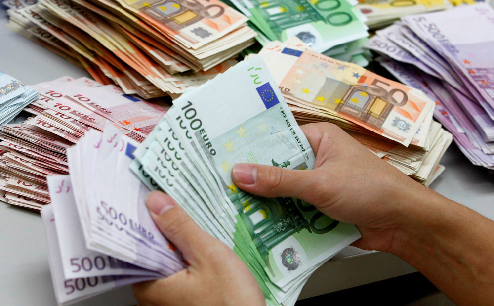 Nel contratto di conto corrente bancario con apertura di cred...