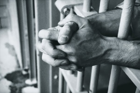 La prima sezione penale della Cassazione affronta il delicato...