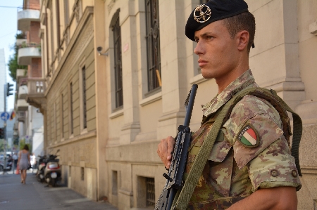 Militari e compenso per lavoro straordinario. Condizioni e presupposti di ricono...