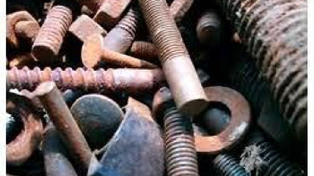 Ferrovecchio: non è attività occasionale quella consistente nella raccolta e nel conferimento di materiale ferroso per oltre 900 chilogrammi.