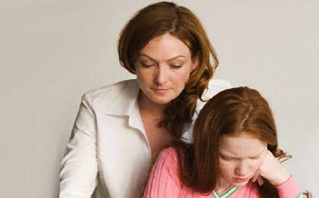 Madre falsifica documenti sanitari per far risultare la figlia minore malata e bisognevole di costoso intervento organizzando una raccolta di fondi partecipando a trasmissioni televisive