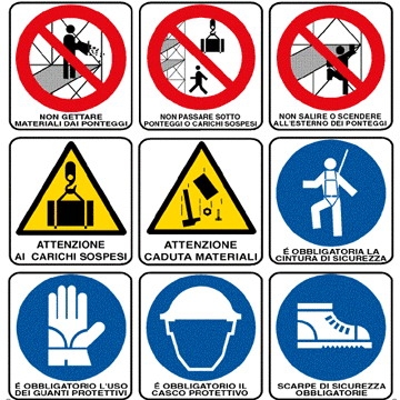 I lavori sono in corso ma il cantiere inattivo. E' obbligo esporre il cartello indicante il titolo abilitativo.