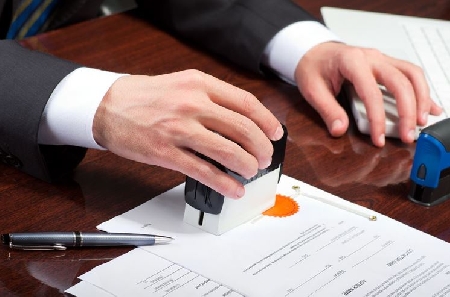 La dichiarazione di successione è un atto pubblico. Falsità ideologica