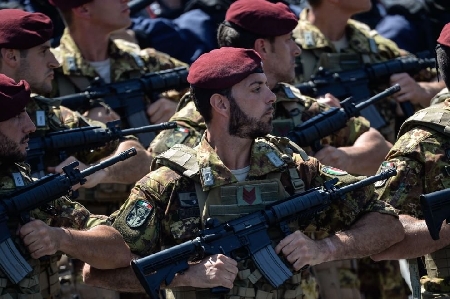 Forze armate - In genere - Trasferimento d'autorità - Motivazione e partecipazio...