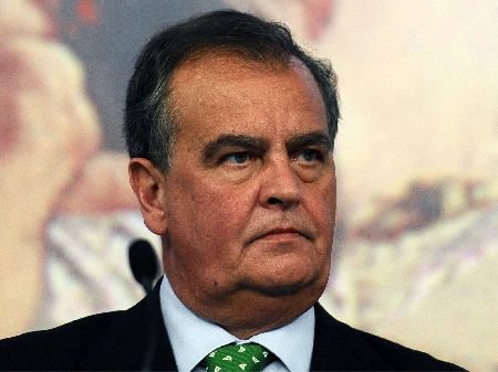 Immunità parlamentari – procedimento penale per il reato di diffamazione aggravata a carico del senatore Roberto Calderoli in danno del Ministro per l’integrazione, all’epoca dei fatti, Cecile Kashetu Kyenge – deliberazione di insindacabilità del Senato della Repubblica – conflitto di attribuzioni tra poteri dello Stato – ammissibilità.