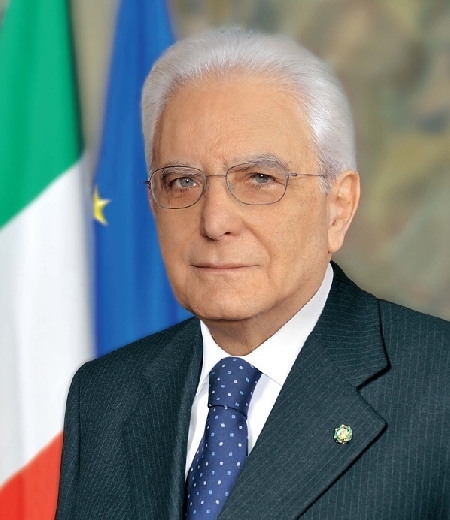 Offende online su facebook il Presidente della Repubblica.- I...