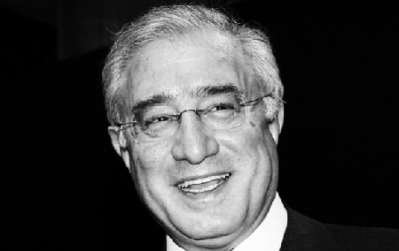 Marcello Dell'Utri chiede la revoca della sentenza penale di condanna a 7 anni di reclusione.
