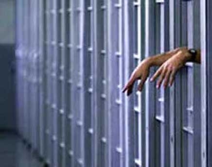 41-bis: lo scambio di oggetti fra detenuti è vietato.