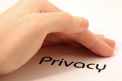 Il responsabile del trattamento dei dati personali è obbligato a comunicarli al terzo per fini giudiziari?