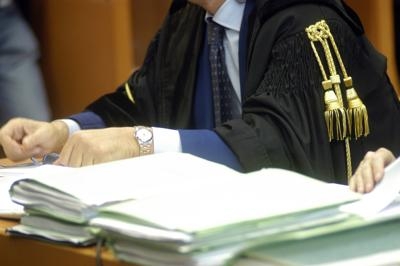 Potere discrezionale del giudice nell'applicazione della pena e diniego delle circostanze attenuanti generiche.
