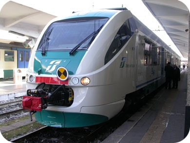 Un’addetta alle vendite dei biglietti di Trenitalia S.p.a. presso una stazione ferroviaria accusata di peculato per essersi appropriata del denaro corrispondente ad un biglietto venduto ad un’utente.