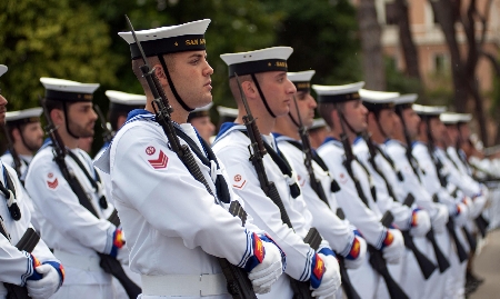 Alloggio di servizio. Forze armate....