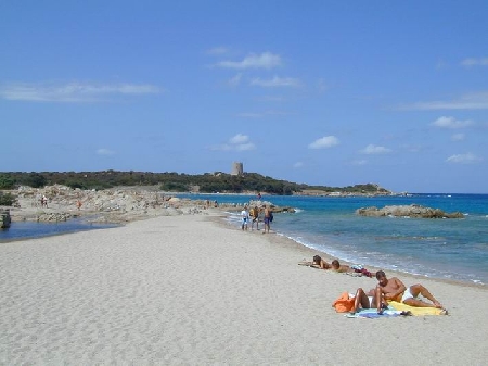 Trapani. Il reato di occupazione abusiva dello spazio demaniale (art. 1161 del codice navale) è integrato per il solo fatto di un’occupazione del demanio, specie se marittimo, posta in essere arbitrariamente, in assenza di apposita autorizzazione valida ed efficace.
