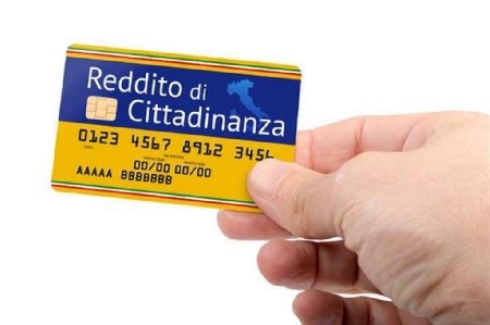 Si può sequestrare la carta per il reddito di cittadinanza in caso di false dichiarazioni?