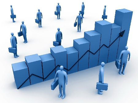 in tema di reati fallimentari, anche l'operazione di unione per fusione di società in cui il fallimento riguarda solo una delle società trasformate, può costituire condotta distrattiva, in quanto i rapporti giuridici facenti capo a ciascuna società non si estinguono, ma si trasferiscono alla società derivante dalla fusione, quando sia dimostrata, alla stregua di una valutazione ex ante ed in concreto, la pericolosità della stessa operazione di fusione per la società poi fallita
