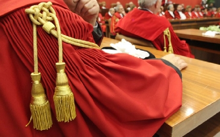 La ricusazione del magistrato è diritto personalissimo dell'imputato.