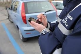 All'automobilista che non espone il