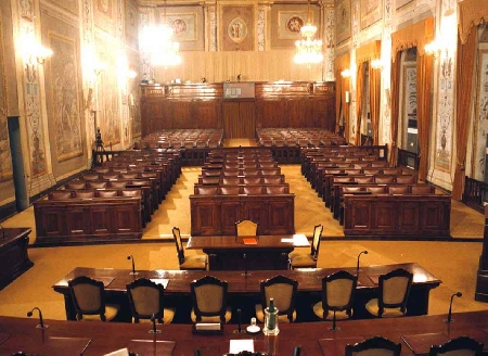 Deputato dell'Assemblea Regionale Siciliana, imputato di concorso esterno in associazione mafiosa per l'acquisto di 1000 voti per le elezioni regionali siciliane 2017.