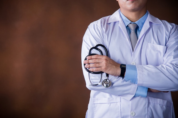 Catania. Dirigente medico imputato di concussione. Abuso di p...