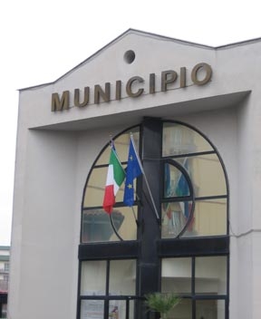 Genitori separati e il figlio minore non vuole contatti con nessuno dei due genitori. Unica strada l'affidamento al Comune.