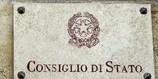 Il principio della suddivisione in lotti non è né assoluto né inderogabile....