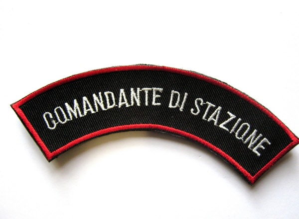 Articolo 650 c.p..- L'invito a presentarsi della polizia deve contenere una stringata motivazione e non è sufficiente il riferimento generico a motivi di giustizia.