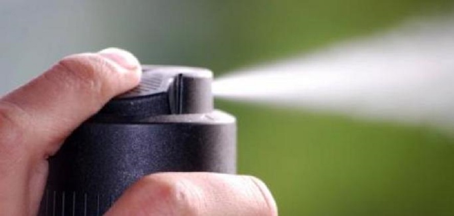La detenzione di spray urticante è porto abusivo d'armi?