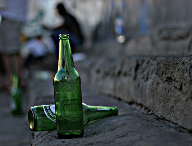 Minaccia a pubblico ufficiale. Il dolo specifico è compatibile con lo stato di ubriachezza?