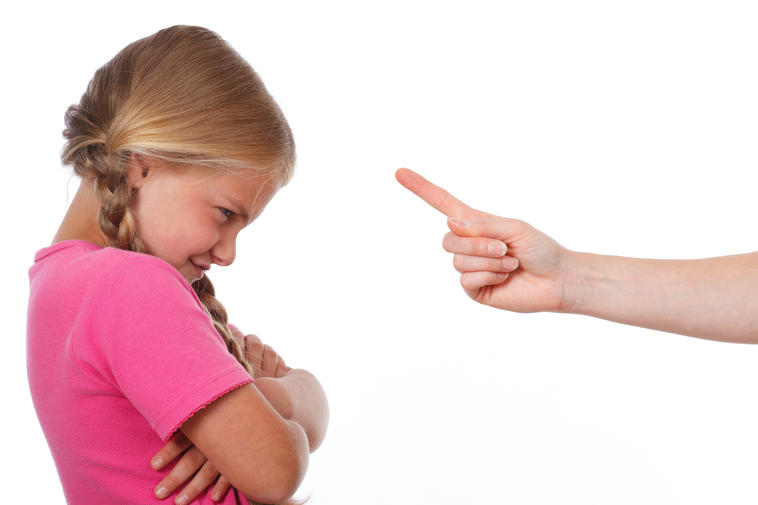 Madre condannata per avere dato uno schiaffo al figlio. Per i...