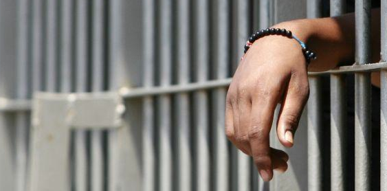 Lascia i domiciliari e si presenta al carcere: condotta non p...