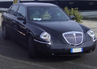 Assessore usa l’auto blu per fare visita alla madre. Per la Cassazione non e' peculato d’uso se non reca un apprezzabile pregiudizio all’Amministrazione.