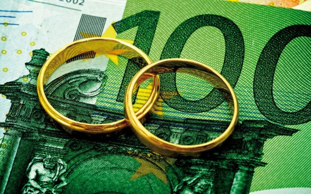 Mantenimento del padre alla figlia maggiorenne e laureata: vanno confrontate ...