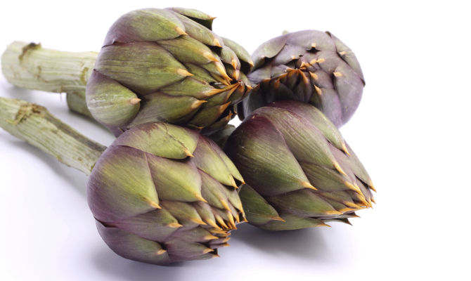 Carciofi arrostiti in strada e venduti ai passanti: condannato il commerciante ambulante.