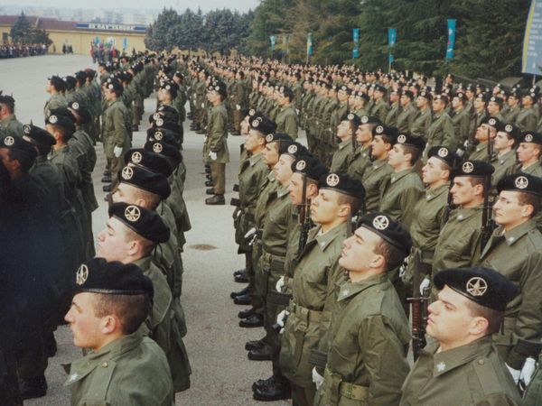 Militare di leva morto a causa della meningite contratta nell'infermeria del...