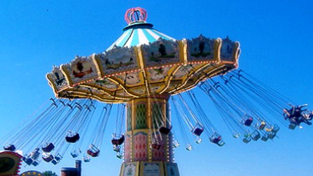 Giostraio offre 34 biglietti per l'accesso a un lunapark ...