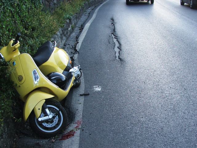 Sinistro stradale: l'automobilista che dopo essersi ferma...