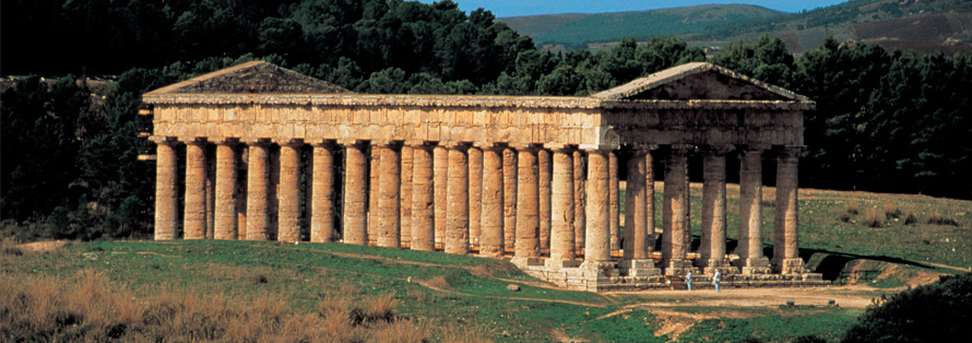 Calatifimi Segesta. Demolizione opere abusive. Accertamento di compatibilità paesaggistica. Onere della prova o semplice onere di allegazione? La Cassazione annulla l'ordine di demolizione.