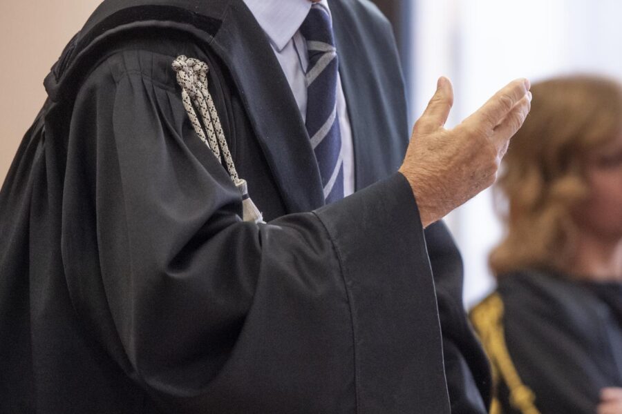 Che succede se il termine per la richiesta di trattazione orale dell'udienza cade di domenica?