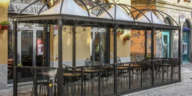 I "dehor" a servizio di attività commerciali installati su suolo pubbl...