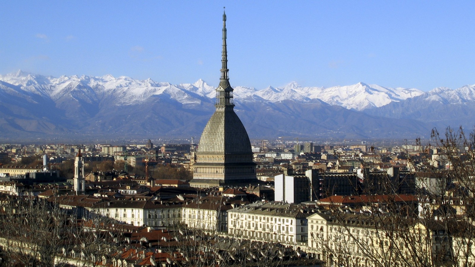 Torino. Nuovo bando di concorso per giudici di pace e vice procuratori onorari. Si cercano giudici a Aosta, Asti, Cuneo, Ivrea, Novara, Torino, Verbania, Alessandria, Aqui Terme, Tortona, Biella, Saluzzo, Pinerolo, Varallo e Vercelli.