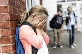 E' reato picchiare il figlio perché va male a scuola.