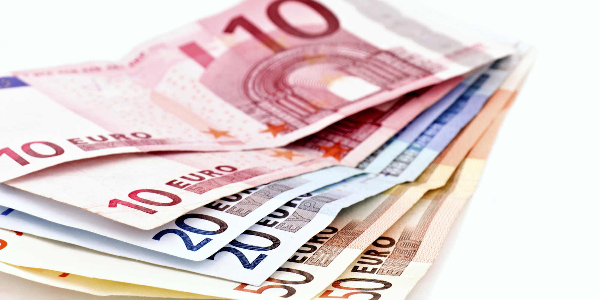 Per l'ammissione al gratuito patrocinio si considerano anche i redditi de...