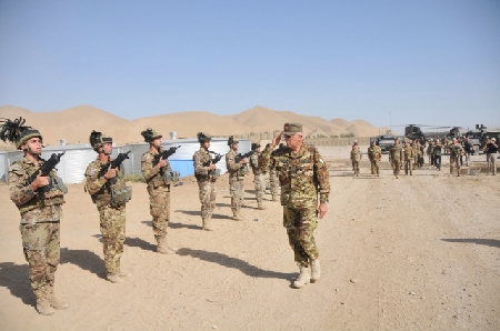 Il Capo di Stato Maggiore dell’Esercito visita il contingente italiano in Afghan...