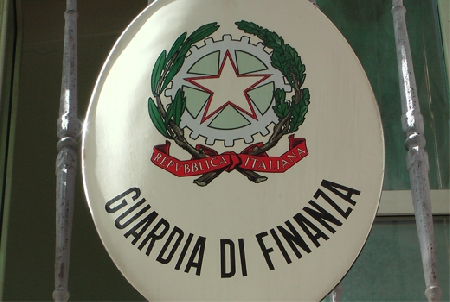 Generale della Finanza fa uso di mezzi di trasporto militari per ragioni persona...