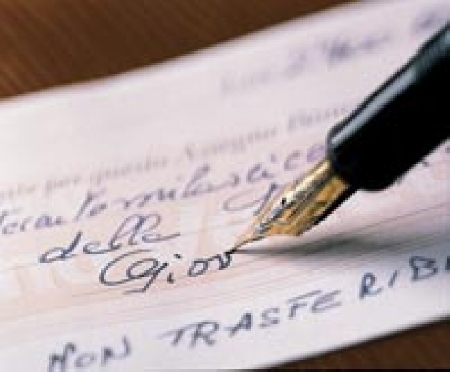 Condizioni del divorzio da rivedere a seguito del mutamento della condizione da precaria a disoccupata. Situazione aggravata da un incidente stradale.