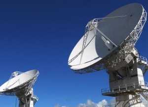 Danneggiamento antenna radar in base militare. Quasi flagranza di reato. Legittimi gli arresti domiciliari.