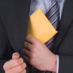 Palermo. Corruzione. E' pubblico ufficiale non solo chi, con ...
